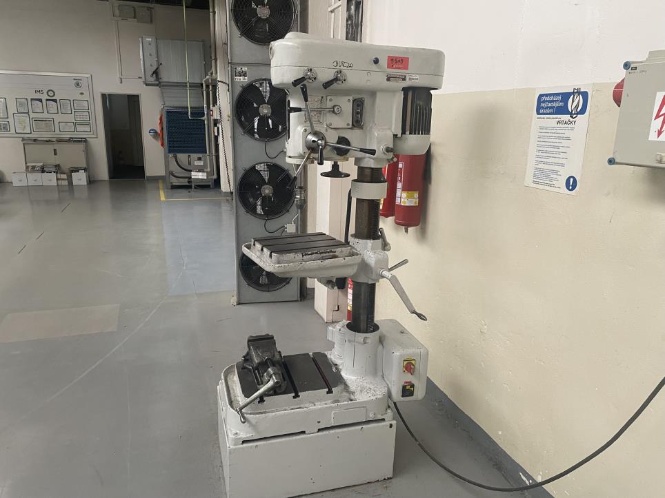 Gebrauchte Ersatzteile sowie Maschinen der SKODA Auto, a.s.-1